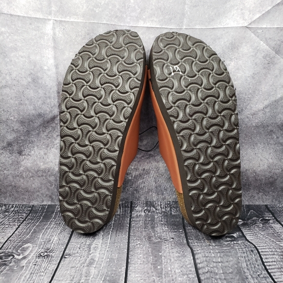 NEW Cliffs by White Mountain Slides Womens Sz. 9.5 Leather natural hide - Picture 7 of 7